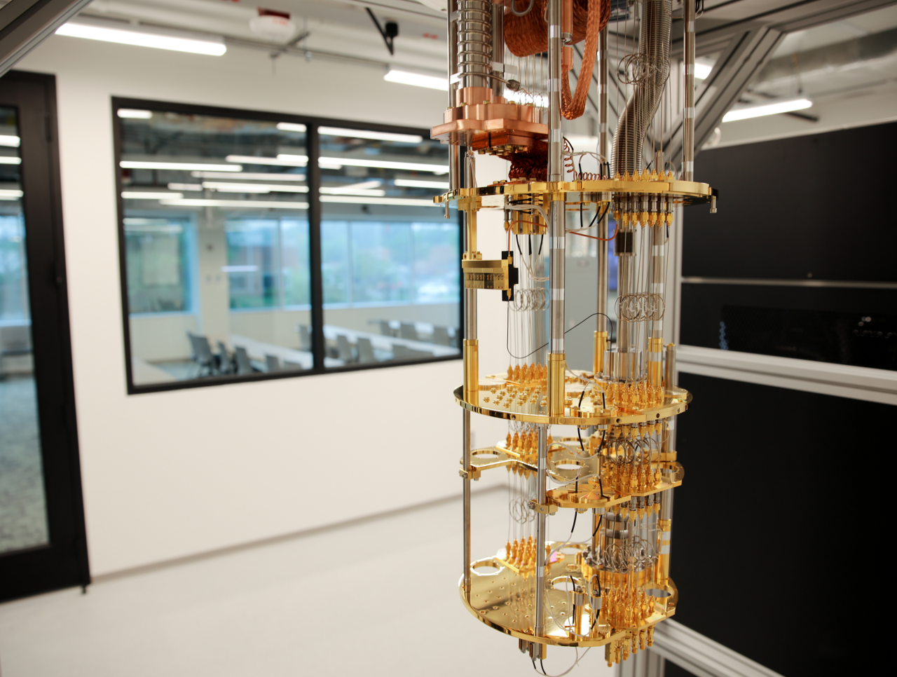 The quantum hardware makerspace in Microsoft's quantum research center